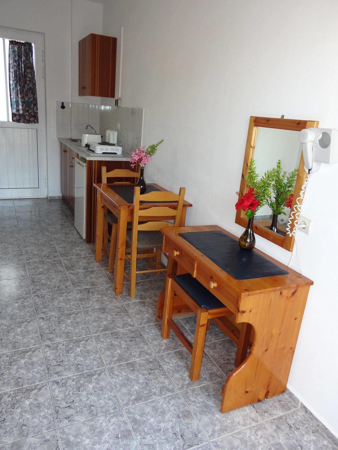 Michalis Studios & Apartments Kos Exteriör bild